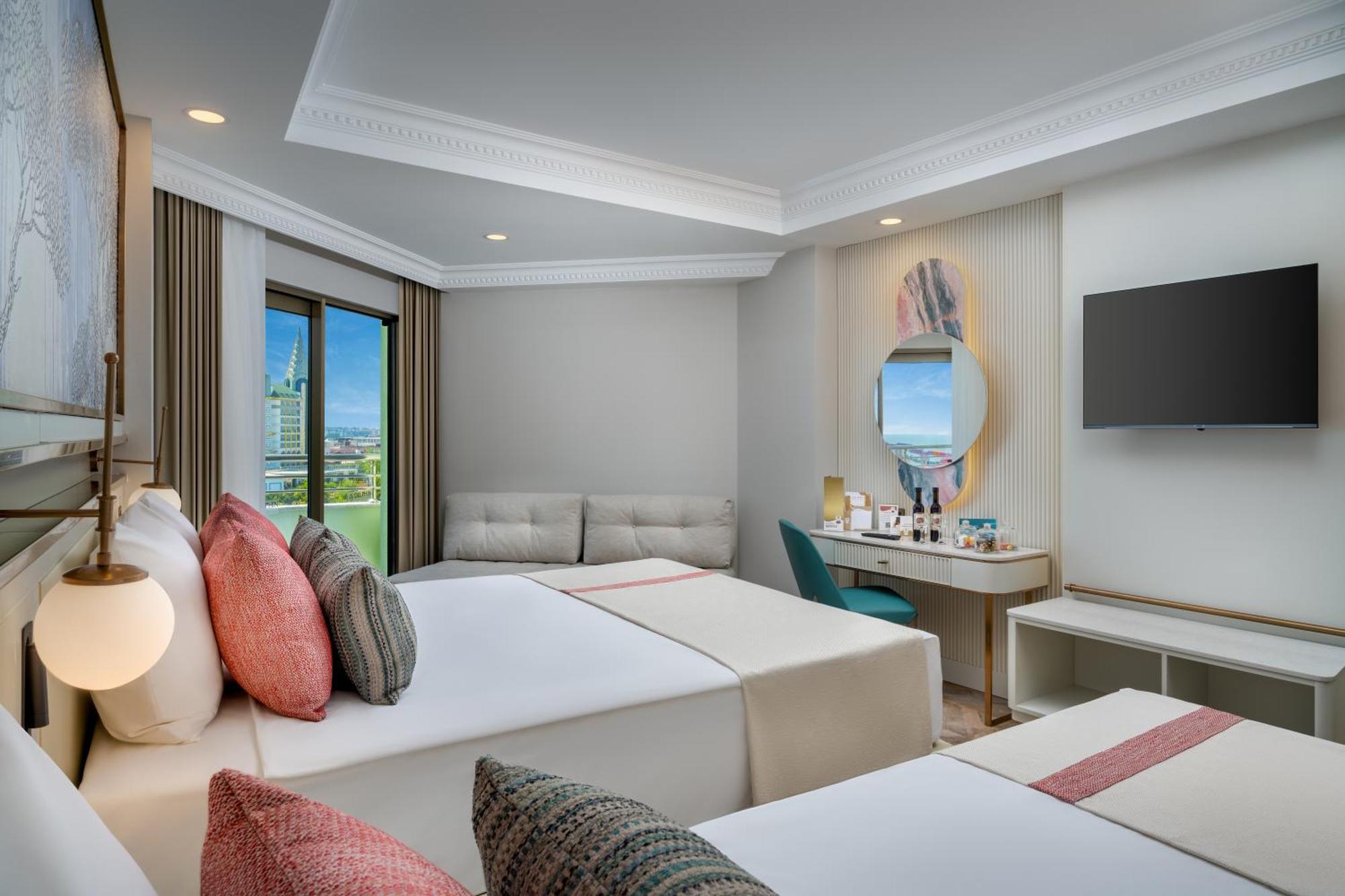Standard Double or Twin Room Side Sea View